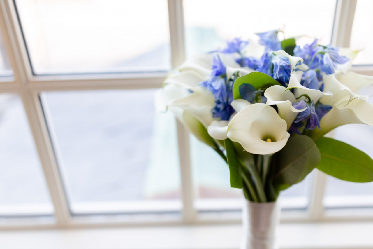 winter lilies, bouquet, floral, flowers, florist, nz, seasonal, guide, wedding